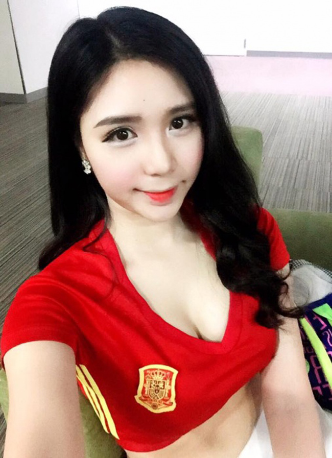 thanh bi va dan hot girl hua gi voi cac tuyen thu u23 vn truoc ban ket asiad? hinh anh 5