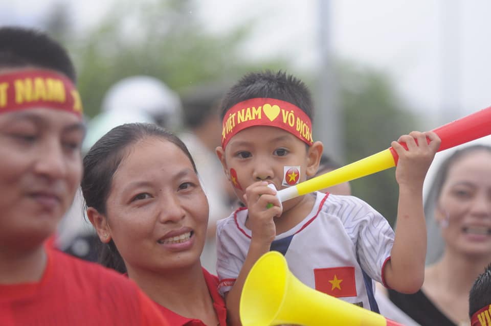 [truc tiep] le don olympic viet nam: di chuyen 