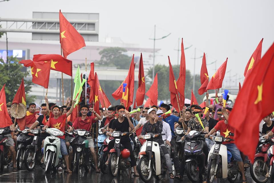 [truc tiep] le don olympic viet nam: di chuyen 