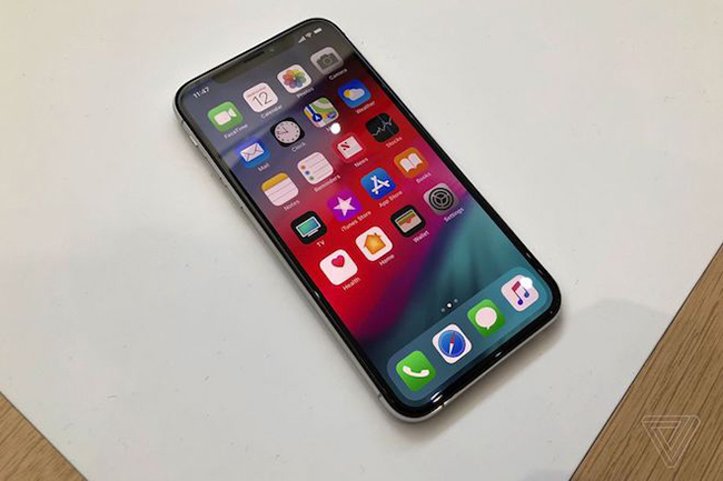 anh thuc te bo doi iphone xs va xs max dep say long nguoi hinh anh 10