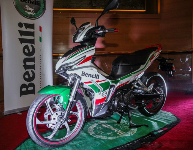 can canh mau xe moi khien yamaha exciter, honda winner “toat mo hoi” hinh anh 2