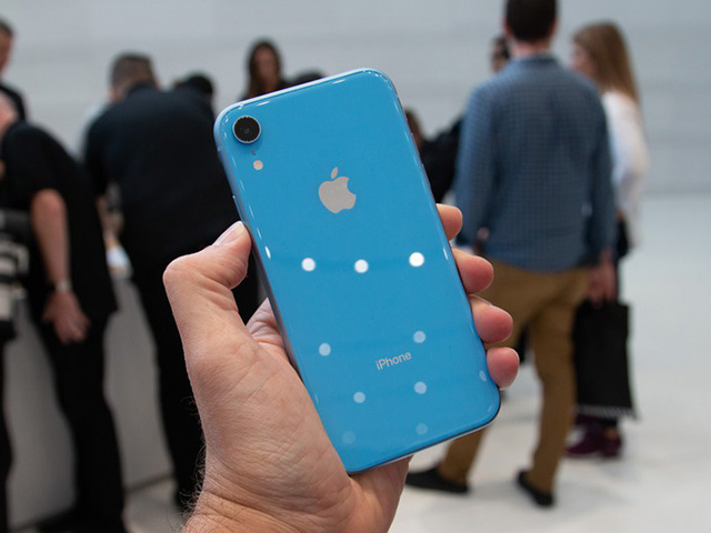 Nguyên nhân nào khiến iPhone Xr không được phát hành cho đến tháng 10?