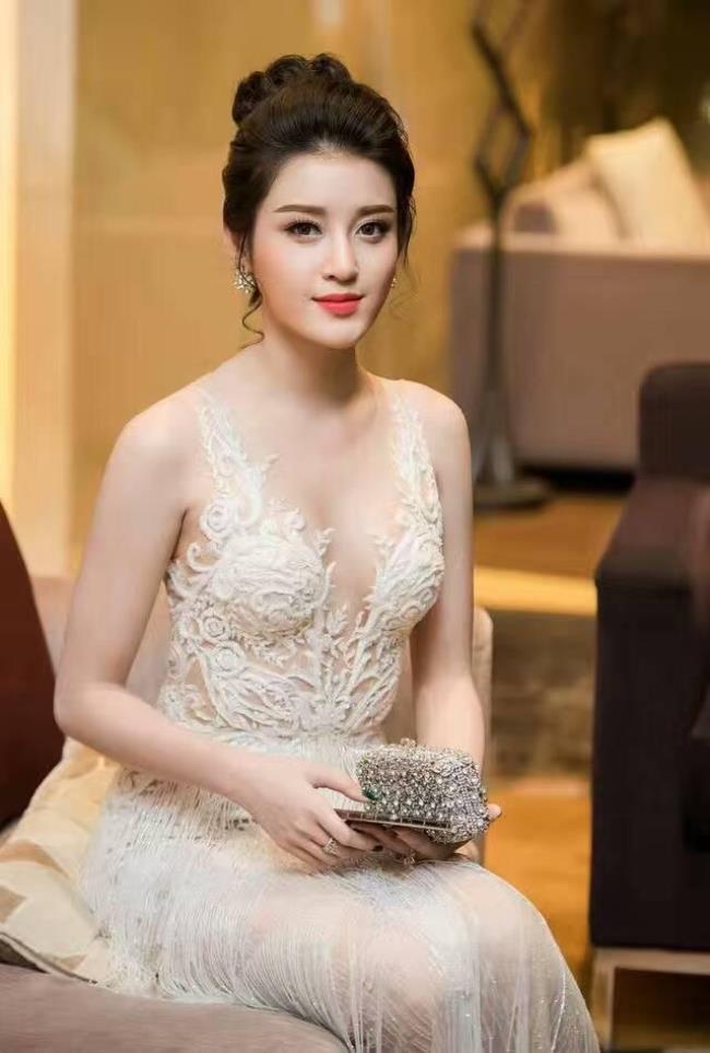 ngam nhan sac cac nang a hau gay nhieu tiec nuoi khi hut vuong mien hinh anh 3