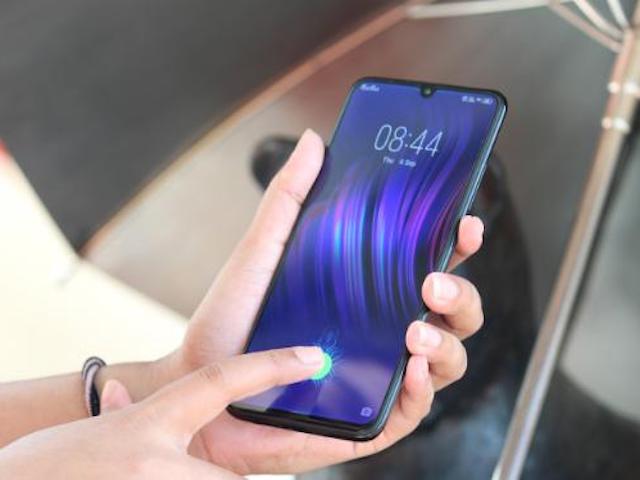 Vivo V11 về Việt Nam: Cảm biến vân tay dưới màn hình, AI toàn diện