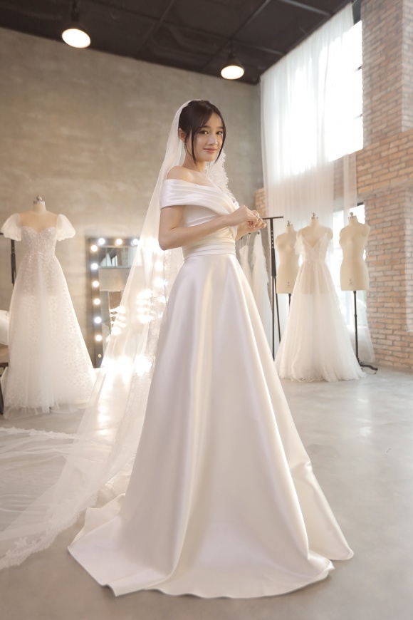 Thiết kế ảnh viện áo cưới Mia Bridal - Hoàn Kiếm - Thiết Kế Nội Thất Shop  Đẹp