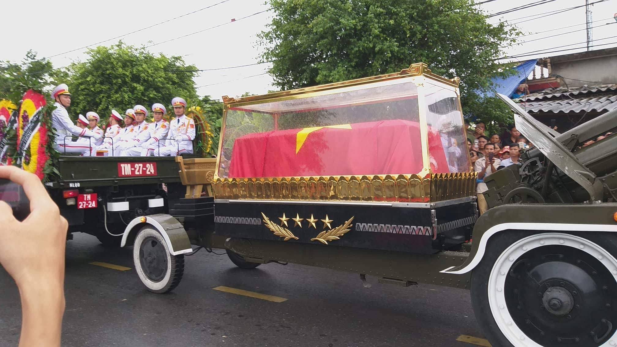 chu tich nuoc tran dai quang da an nghi tai que nha ninh binh hinh anh 11