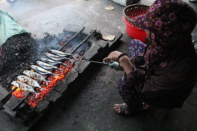 ghe tham lang nghe cu do lua la co tien hinh anh 4