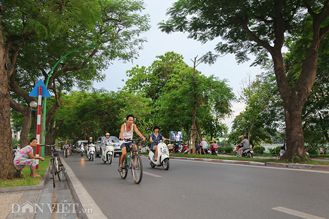 anh: nhung con duong 