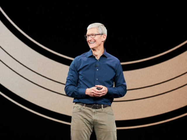 CEO Apple - Tim Cook giải thích về sự ra đi của Jony Ive