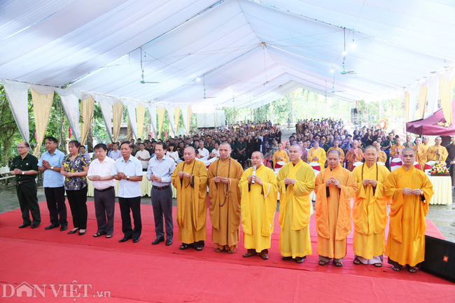 anh: dai le cau sieu anh hung liet si tai nghia trang vi xuyen hinh anh 6