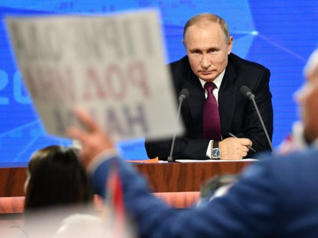 Số người Nga không ủng hộ ông Putin tại nhiệm sau năm 2024 tăng kỷ lục