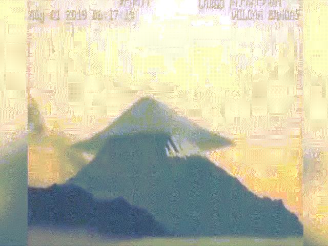 Video: Đám mây “UFO” hình thành trên ngọn núi lửa gây kinh ngạc