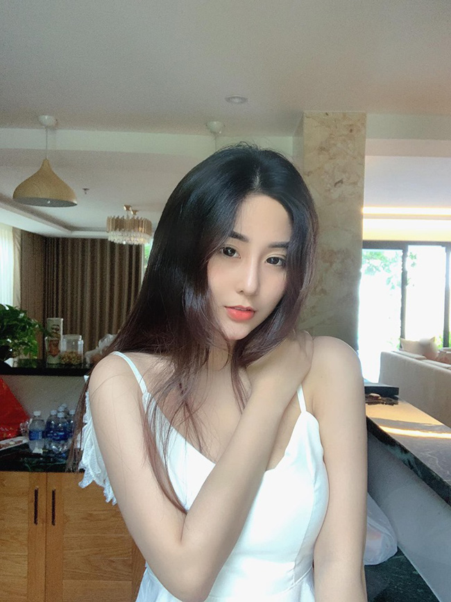 mac cho scandal diem thi dai hoc thap, hot girl sai thanh van dang anh goi cam tha thinh hinh anh 11