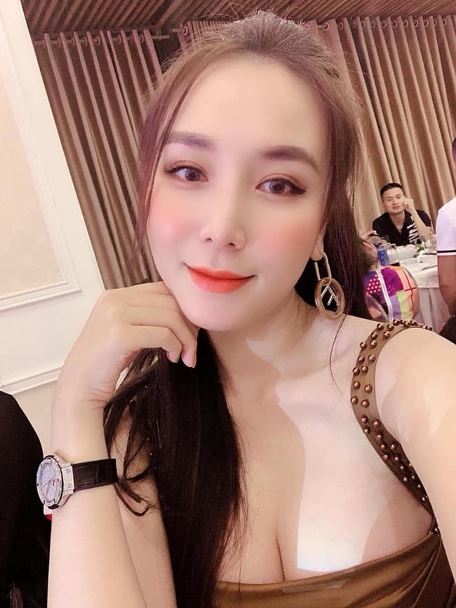 3 co vo nong bong song kin tieng, khong thi phi cua nam ca si viet hinh anh 9