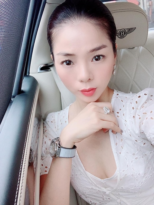 le quyen: do ngu cung phai 100 trieu dong, kim cuong dat kin nguoi hinh anh 16