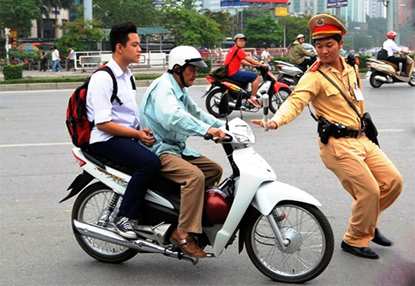 Mũ bảo hiểm là vật không thể thiếu cho những chuyến đi bảo đảm an toàn trên đường. Nhấp vào hình ảnh để khám phá thông tin chi tiết về mũ bảo hiểm và lựa chọn cho mình chiếc mũ phù hợp nhất để tham gia giao thông.