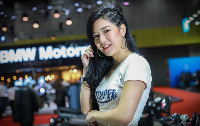 ngam dan chan dai “sieu nong” ben xe moi tai trien lam 2019 big motor sale hinh anh 10