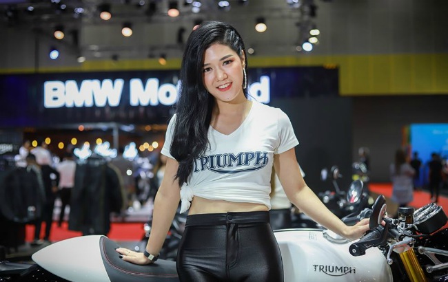 ngam dan chan dai “sieu nong” ben xe moi tai trien lam 2019 big motor sale hinh anh 11