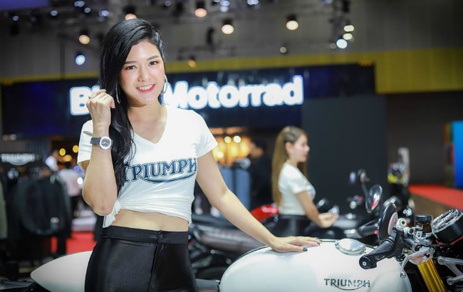 ngam dan chan dai “sieu nong” ben xe moi tai trien lam 2019 big motor sale hinh anh 9