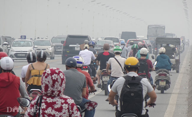 anh ha noi o nhiem khong khi: troi mu mit, bui min giang nhu suong hinh anh 13