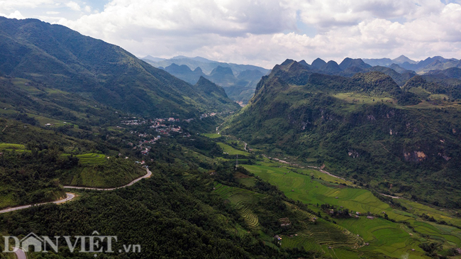 anh: ngo ngang mua lua chin o cao bang nhin tu camera bay hinh anh 11