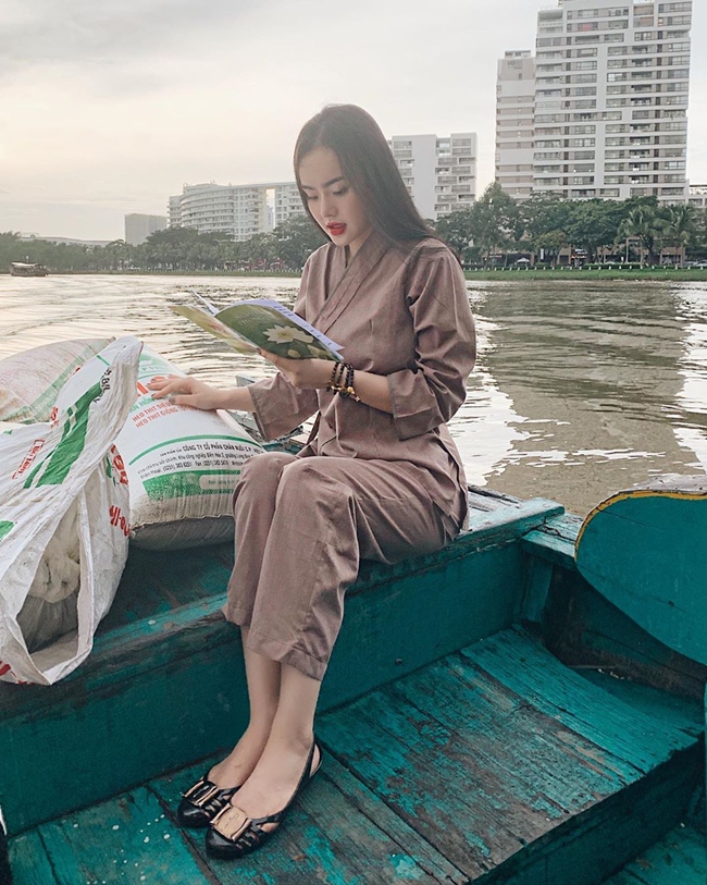 angela phuong trinh het khoe than, em ruot 23 tuoi lai ngay cang tao bao hinh anh 21