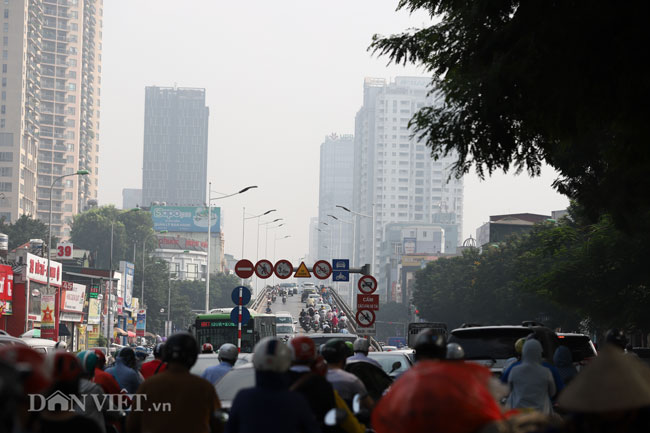 anh ha noi o nhiem khong khi: troi mu mit, bui min giang nhu suong hinh anh 5