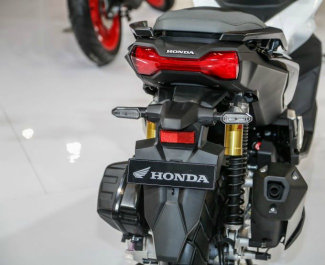 xe ga 2019 honda adv 150 mo rong thi truong, gia tu 55,14 trieu dong hinh anh 20