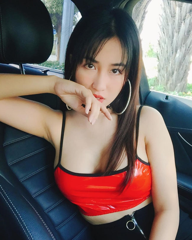 ngoai doi cac nu dj viet con mac tao bao hon khi choi nhac hinh anh 9