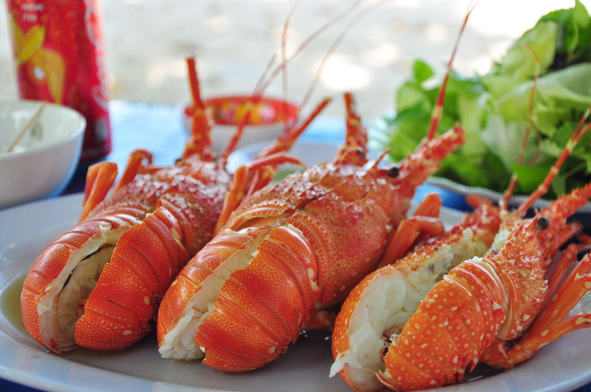 Top 10 đặc sản hải sản ngon nhất đất Việt được sách Kỷ lục ghi nhận