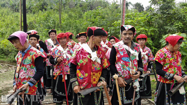 anh: le cap sac 12 den keo dai 5 ngay cua nguoi dao tien hinh anh 1