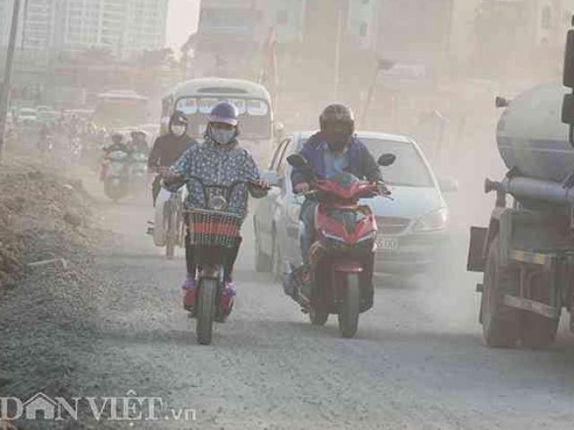 Bác sĩ BV Bạch Mai cảnh báo tác hại của ”sương mù” đang bao trùm Hà Nội, TP.HCM