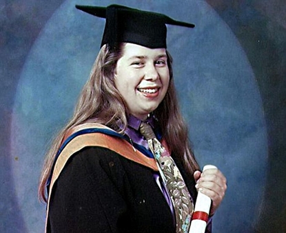 Charlotte Baird tốt nghiệp đại học