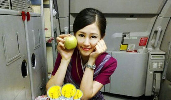 Zhao Lingzi is a stewardess with Southern Airlines. She is famous for her amazing appearance in Episodes 41 and 42 of 