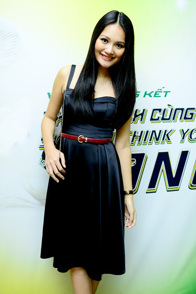 Tối 8/12, Hoa hậu Hương Giang bất ngờ đến xem đêm chung kết 9 của cuộc thi 'So you think you can dance' phiên bản Việt.