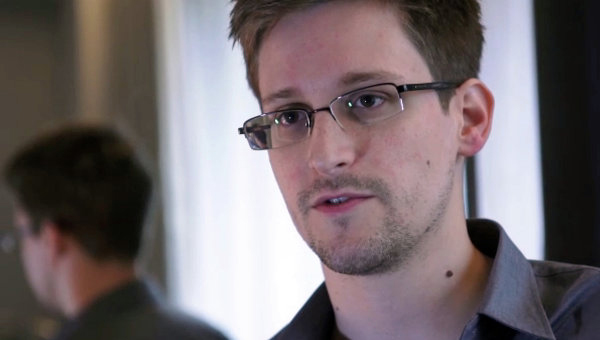 Cựu tình báo Mỹ Edward Snowden