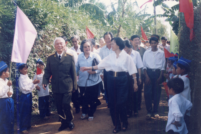 Đường vào nhà Đại tướng ở làng An Xá.