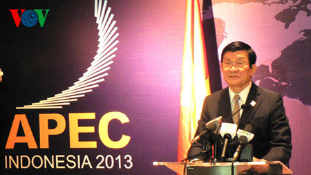 Chủ tịch nước Trương Tấn Sang phát biểu tại một phiên họp của Diễn đàn APEC.