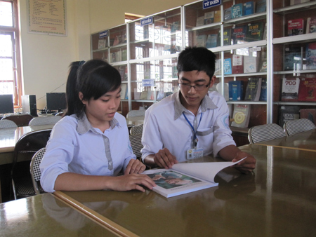 Học sinh chuyên sử, trường THPT chuyên Quảng Bình  làm đề tài khoa học về Đại tướng Võ Nguyên Giáp