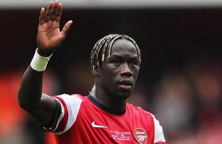 Sagna muốn rời Arsenal vào cuối mùa