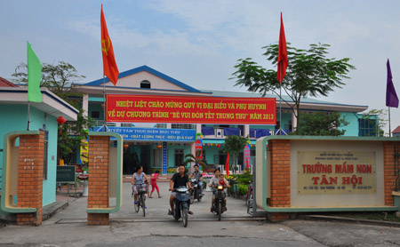 Trường Mầm non xã Tân Hội đã đạt chuẩn quốc gia.
