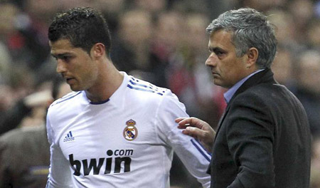  Ronaldo có mối quan hệ không tốt đẹp với Mourinho