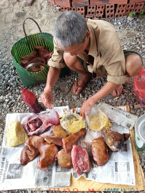 Thịt chó chỉ có giá từ 45.000 đến 60.000 đồng/ 1kg