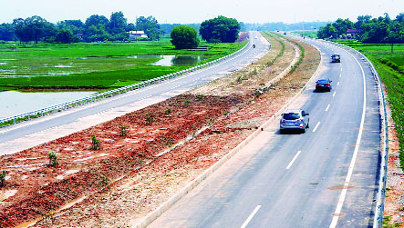 Một đoạn quốc lộ 3 mới thuộc gói thầu PK2 đi qua địa phận tỉnh Thái Nguyên. (Ảnh: HNM)