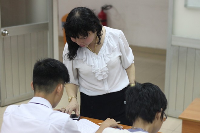 Khi chưa chuyển giới, mỗi khi 20/11 về cô giáo Quỳnh Trâm thường nhận được quà dành cho một người thầy, khiến cô thấy tủi thân.