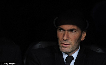 Zidane nhận mức lương rất bèo tại Real Madrid
