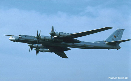 Máy bay ném bom tầm xa Tu-95 Bears