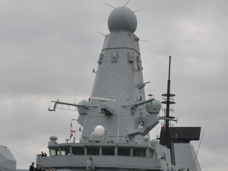 Hệ thống rada tối tân của tàu HMS Daring
