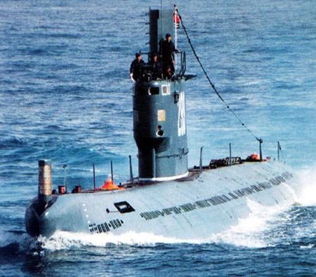 Tàu ngầm tấn công Type 033 của Trung Quốc