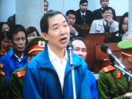 Bị cáo Dương Chí Dũng tại phiên tòa ngày 12/12.